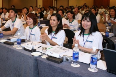 Vụ Amway bị tố: Ai kiểm soát 300.000 nhà phân phối tại Việt Nam?